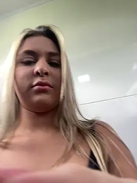 Sofia Lopezz1 online show from December 18, 2025, 4:00 pm