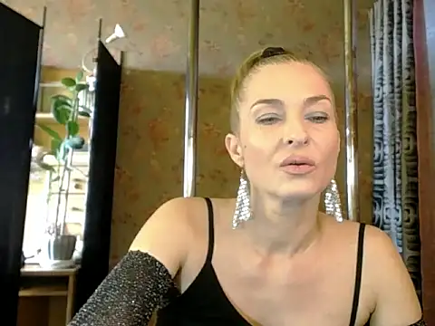 Snapshot of Soniakiss chatting on April 8, 2026, 1:45 pm Soniakiss online show from April 8, 2026, 1:45 pm