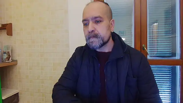 Snapshot of AMIRDIB2025 chatting on April 4, 2026, 5:08 pm AMIRDIB2025 online show from April 4, 2026, 5:08 pm