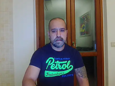 Snapshot of AMIRDIB2025 chatting on March 26, 2026, 11:24 pm AMIRDIB2025 online show from March 26, 2026, 11:24 pm