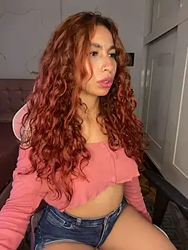 PrettyChloe  online show from May 19, 2026, 6:59 pm