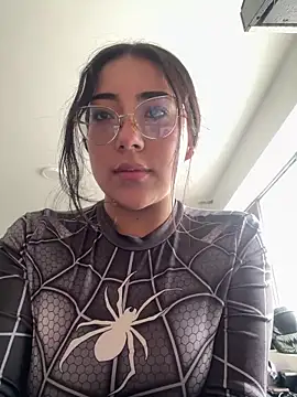 Snapshot of Dafne_se chatting on May 15, 2026, 7:56 pm Dafne se online show from May 15, 2026, 7:56 pm