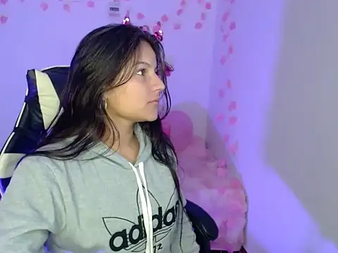 Nina  666 online show from December 19, 2025, 11:23 am