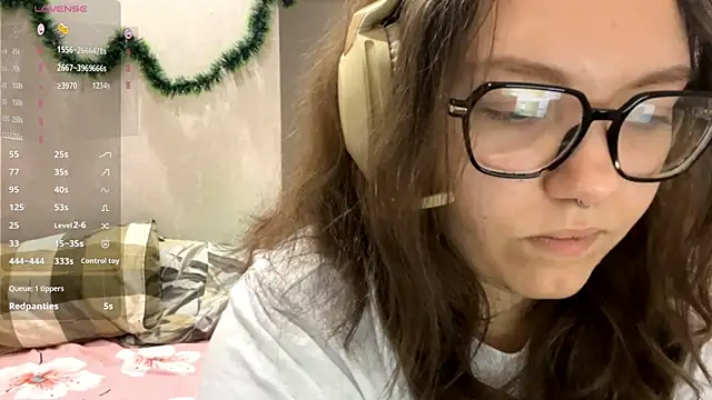 KerriMcbreen online show from January 12, 2026, 3:24 am