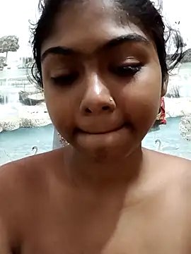 Snapshot of Cute_diya023 chatting on March 21, 2026, 2:35 am Cute diya023 online show from March 21, 2026, 2:35 am