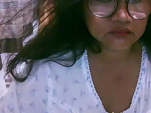 Snapshot of fireflower70 chatting on February 1, 2026, 10:52 pm fireflower70 online show from February 1, 2026, 10:52 pm