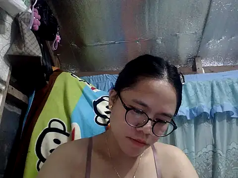 xxdreamgirl69 online show from May 25, 2026, 11:36 pm