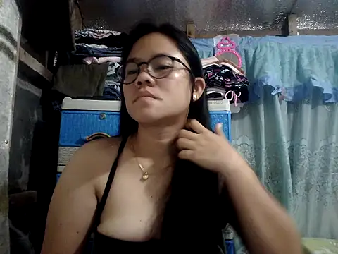 xxdreamgirl69 online show from May 9, 2026, 11:41 pm