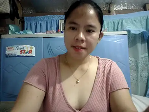 xxdreamgirl69 online show from June 24, 2026, 11:24 pm