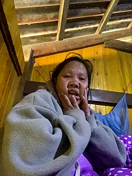 LeoPet2x online show from November 30, 2025, 2:12 am