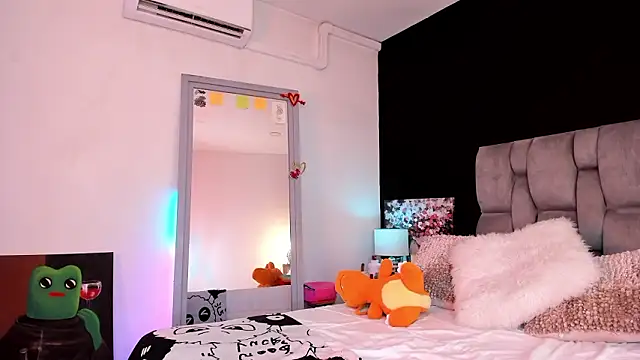 Snapshot of MeganFooster chatting on February 20, 2026, 6:26 am MeganFooster online show from February 20, 2026, 6:26 am