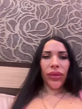 Snapshot of Sweet_little_gir chatting on January 5, 2026, 5:27 pm Sweet little gir online show from January 5, 2026, 5:27 pm