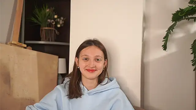 CatherinAdank online show from December 2, 2025, 4:14 am