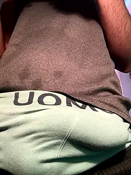 Snapshot of Davisuarez chatting on January 9, 2026, 12:34 pm Davisuarez online show from January 9, 2026, 12:34 pm