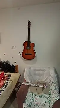 Emma Everett online show from December 18, 2025, 1:37 pm