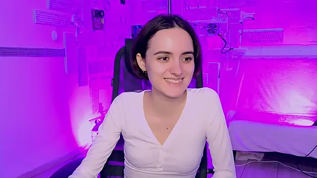 Snapshot of KateWillows chatting on March 1, 2026, 4:45 am KateWillows online show from March 1, 2026, 4:45 am