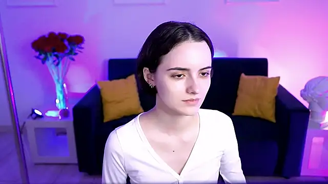 Snapshot of KateWillows chatting on March 19, 2026, 4:12 am KateWillows online show from March 19, 2026, 4:12 am