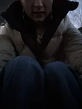 ZaraHill online show from January 9, 2026, 2:40 am