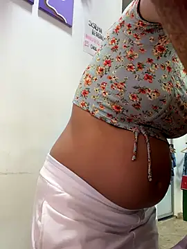 Snapshot of burbujavega chatting on November 28, 2025, 3:23 pm burbujavega online show from November 28, 2025, 3:23 pm