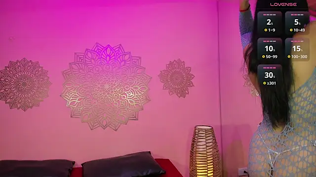 MarianaMontezz online show from July 3, 2026, 8:15 pm