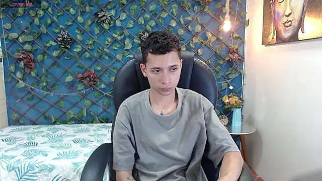 Snapshot of LucassSmith11 chatting on April 20, 2026, 7:04 pm LucassSmith11 online show from April 20, 2026, 7:04 pm