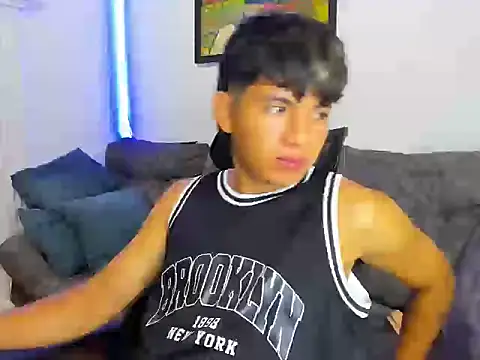 Mikke18 online show from December 20, 2025, 3:53 am