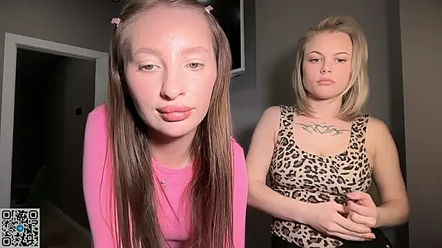 elloriah online show from March 9, 2026, 7:39 pm