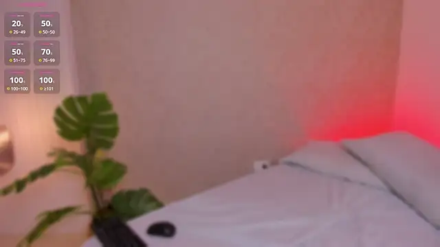 Snapshot of miah_luv chatting on February 14, 2026, 8:09 pm miah luv online show from February 14, 2026, 8:09 pm