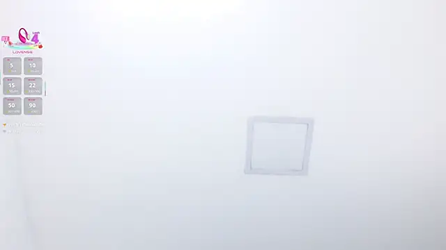 Snapshot of rebeca-flame chatting on March 6, 2026, 11:33 pm rebeca-flame online show from March 6, 2026, 11:33 pm