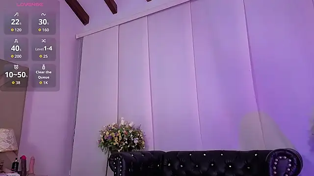 AnitaDuque online show from May 20, 2026, 3:58 am