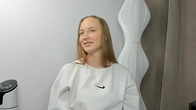 Snapshot of BibiStapler chatting on November 29, 2025, 10:26 am BibiStapler online show from November 29, 2025, 10:26 am