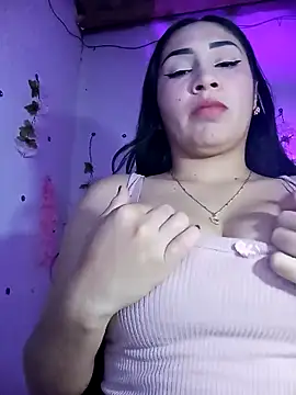 Emy cutee online show from April 1, 2026, 1:41 pm