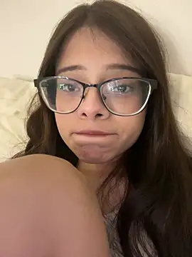 Snapshot of omifresita chatting on July 23, 2026, 11:33 pm omifresita online show from July 23, 2026, 11:33 pm