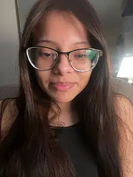 Snapshot of omifresita chatting on July 8, 2026, 5:52 am omifresita online show from July 8, 2026, 5:52 am