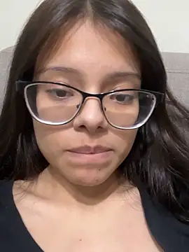 Snapshot of omifresita chatting on July 2, 2026, 4:29 am omifresita online show from July 2, 2026, 4:29 am
