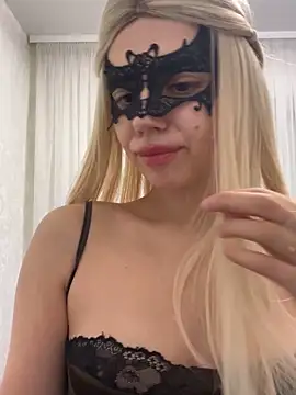 Snapshot of s4rah chatting on February 14, 2026, 4:51 pm s4rah online show from February 14, 2026, 4:51 pm