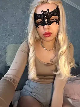 Snapshot of s4rah chatting on April 6, 2026, 9:54 am s4rah online show from April 6, 2026, 9:54 am