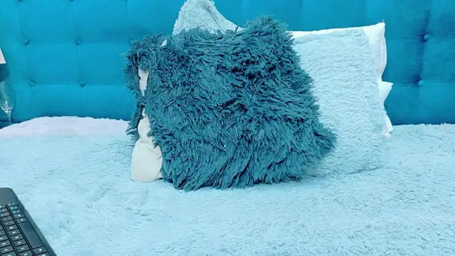 Snapshot of violeta_0426 chatting on April 13, 2026, 10:19 am violeta 0426 online show from April 13, 2026, 10:19 am