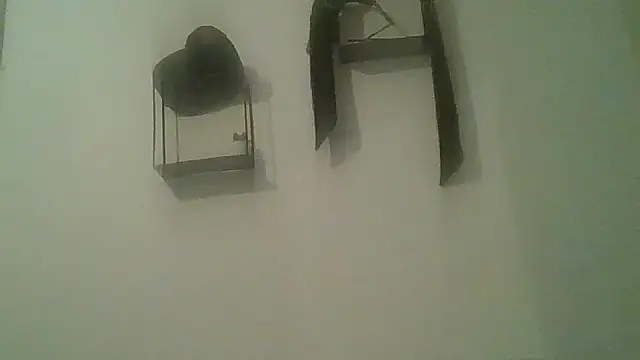 Snapshot of smartfuck777 chatting on February 5, 2026, 12:39 am smartfuck777 online show from February 5, 2026, 12:39 am