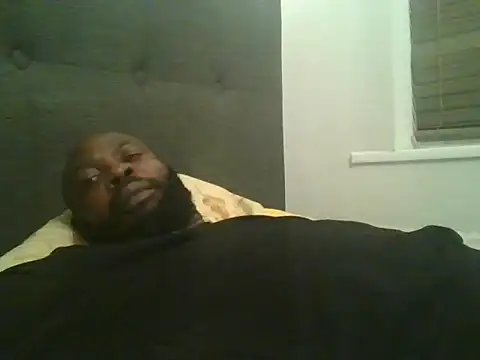 Snapshot of smartfuck777 chatting on December 18, 2025, 2:38 am smartfuck777 online show from December 18, 2025, 2:38 am