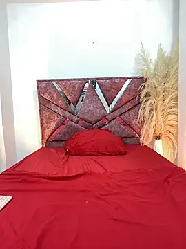 ZahhyGrey online show from February 8, 2026, 7:44 pm