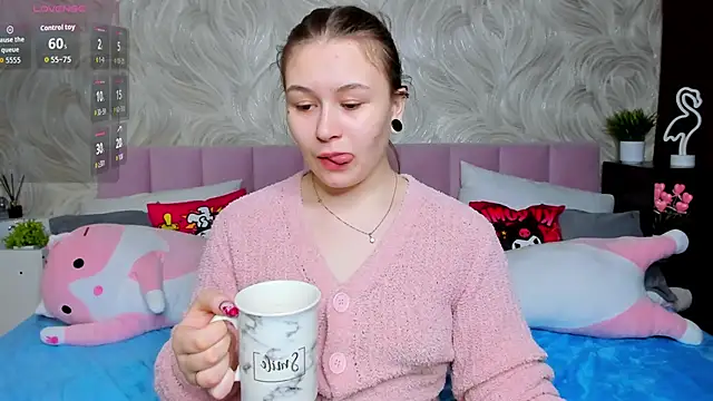 MilanaXHoney online show from January 15, 2026, 12:58 am