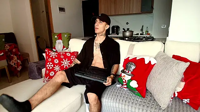 Snapshot of liorvante chatting on December 18, 2025, 3:49 pm liorvante online show from December 18, 2025, 3:49 pm