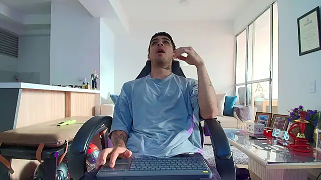 liorvante online show from February 12, 2026, 1:44 pm