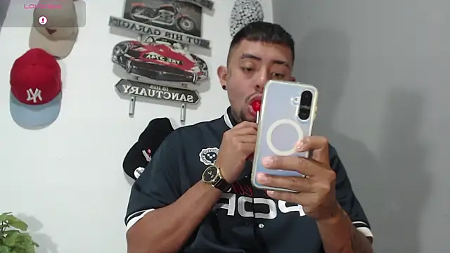 Snapshot of BASTIAN_NICOLAS_ chatting on February 16, 2026, 9:34 pm BASTIAN NICOLAS online show from February 16, 2026, 9:34 pm