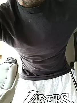 Snapshot of BASTIAN_NICOLAS_ chatting on January 18, 2026, 5:27 pm BASTIAN NICOLAS online show from January 18, 2026, 5:27 pm