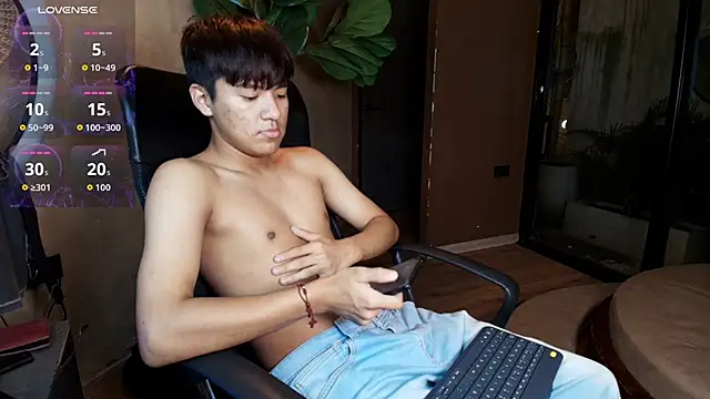 Snapshot of isaac_grimm chatting on March 2, 2026, 7:48 am isaac grimm online show from March 2, 2026, 7:48 am