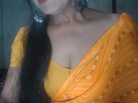 Hotronita123 online show from February 5, 2026, 11:06 am