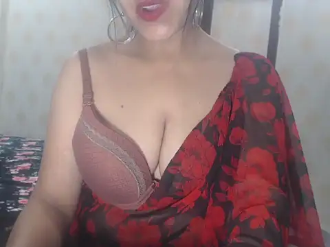 Snapshot of Hotronita123 chatting on March 22, 2026, 5:32 am Hotronita123 online show from March 22, 2026, 5:32 am