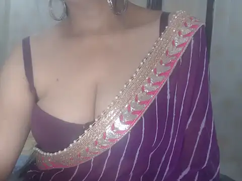 Snapshot of Hotronita123 chatting on March 12, 2026, 5:24 am Hotronita123 online show from March 12, 2026, 5:24 am